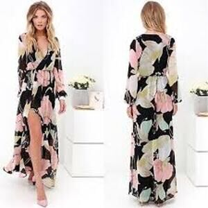 Lulu's Wondrous Water Lilies Black Floral Print Maxi Dress Women's Size Small